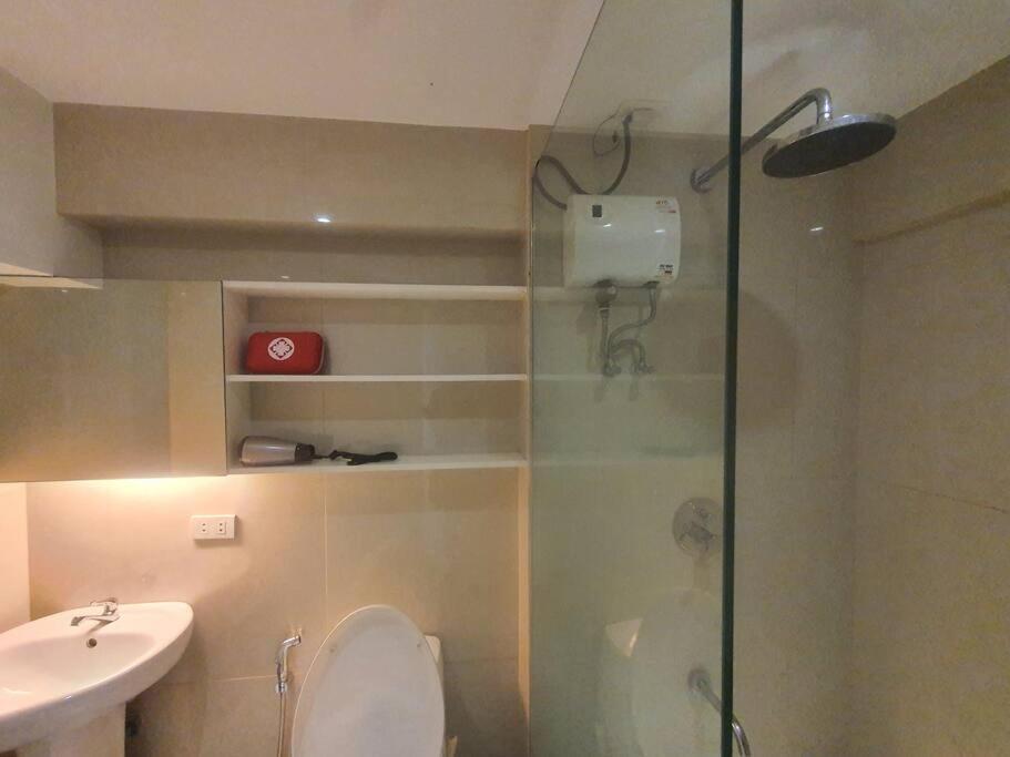 Bgc Taguig Cozy 2 Bedroom Loft, With Stunning Bgc Skyline View! 마닐라 외부 사진