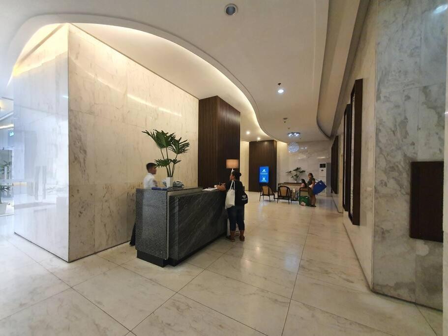 Bgc Taguig Cozy 2 Bedroom Loft, With Stunning Bgc Skyline View! 마닐라 외부 사진